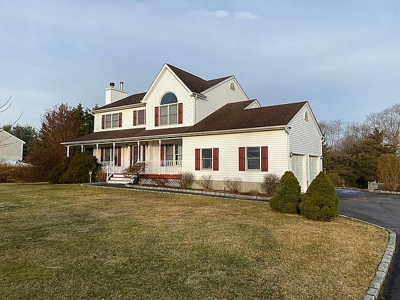 Attached 2 car garage.