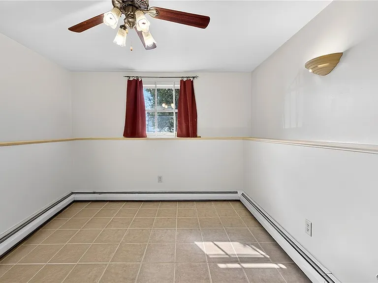 8237 Mantova Dr — Photo 20