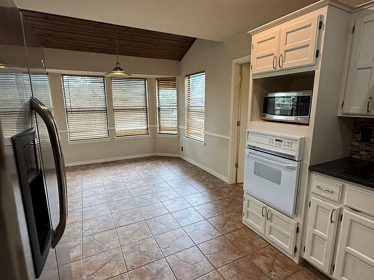 6618 S 112th East Ave — Photo 24
