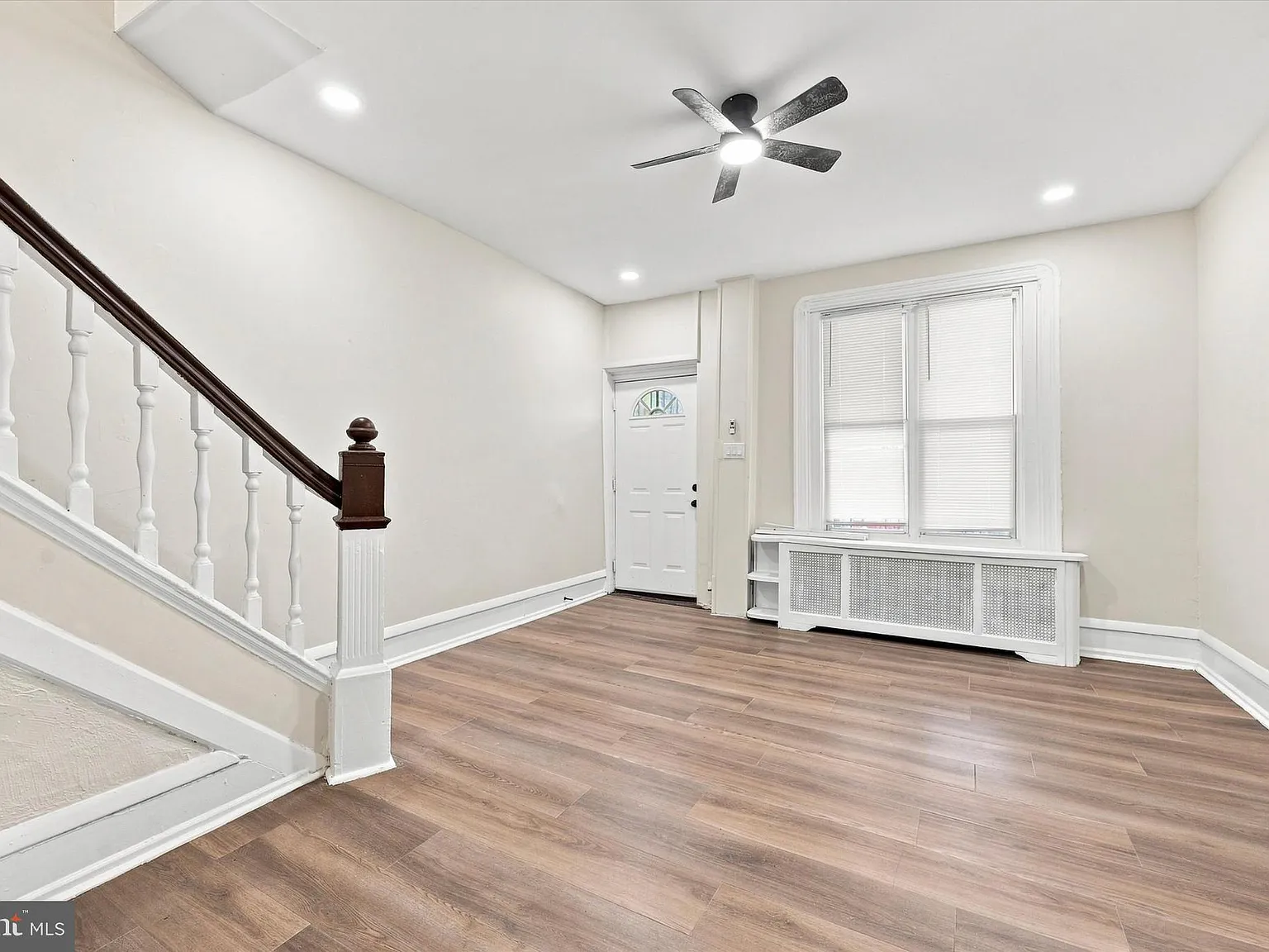3 bed, 1.5 bath, 1080 sqft, $2,250 — Photo 4