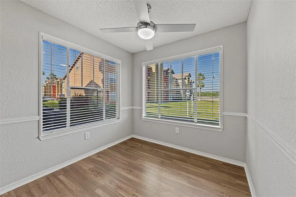2 bed, 2.0 bath, 1026 sqft, $1,750 — Photo 4
