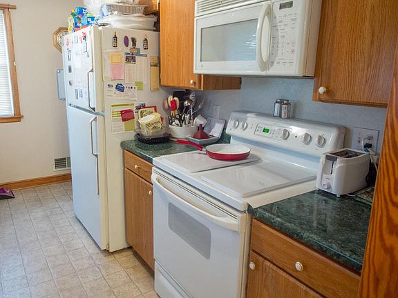 4th image of 133 Wentworth Ave NE