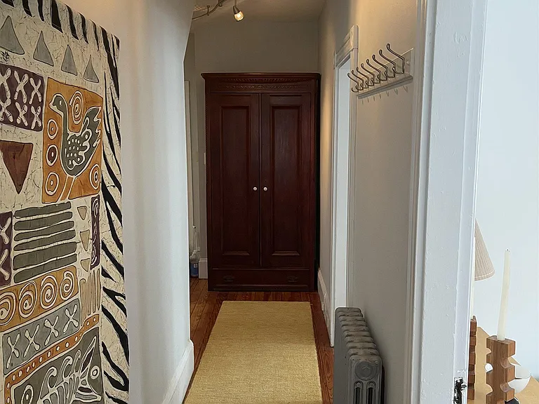 2 Windsor Rd #1 — Photo 8