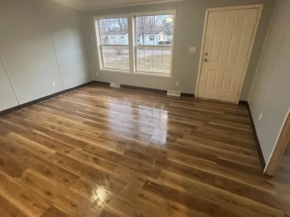 30323 Michiana Dr, Elkhart, IN 46514