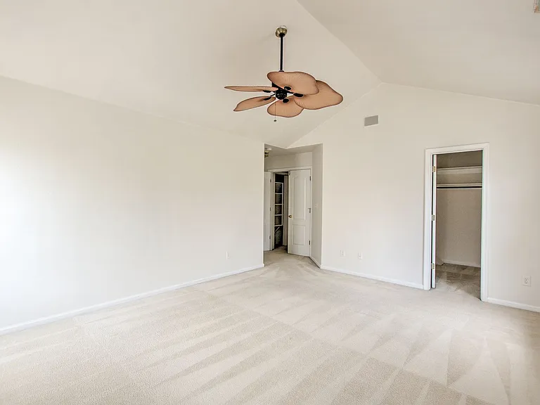 1560 Wynd Crest Way — Photo 17