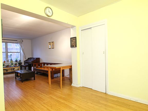 4th image of 2621 Union St APT 1C