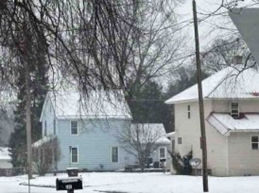 2nd image of 937 S Hayes St