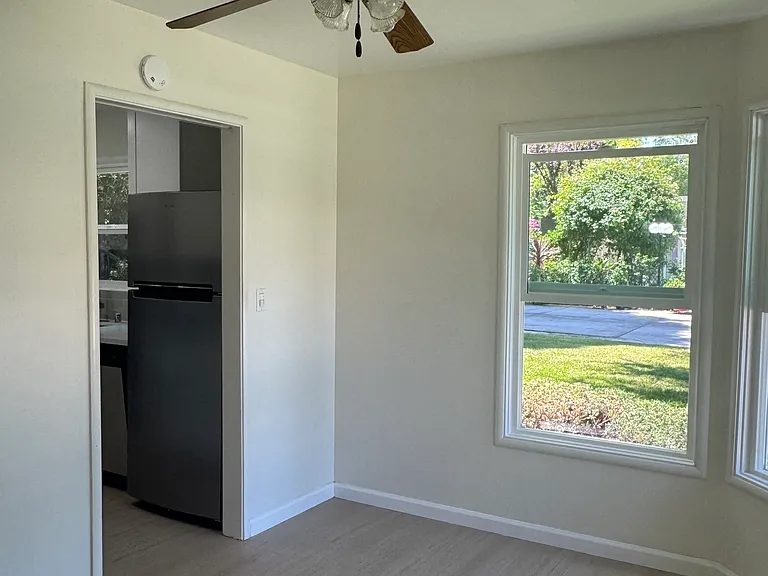 2745 Byron St #2745 — Photo 7
