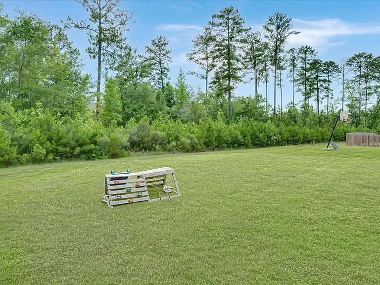 1127 Sims Dr — Photo 33