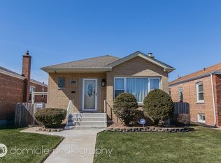 8224 S Sacramento Ave, Chicago, IL 60652