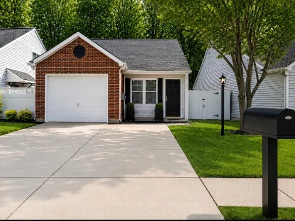 3820 Park Ridge Dr, Evansville, IN 47715