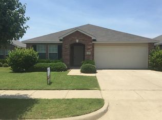 6012 English Saddle Ln, Denton, TX 76210