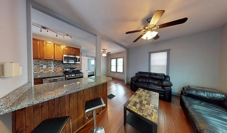 232 Lorraine Ave — Photo 2