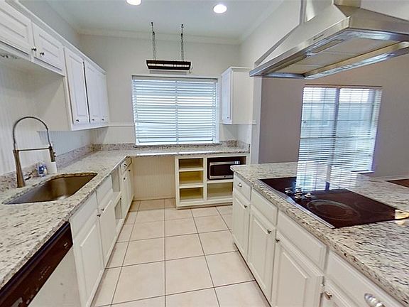 5th image of 3412 Potomac Ave #3412C