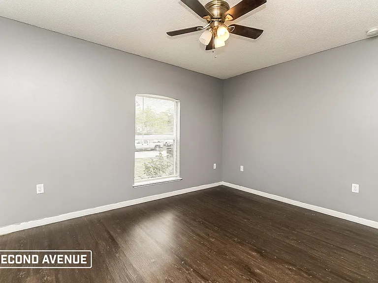 3241 Bluestone Ave — Photo 8