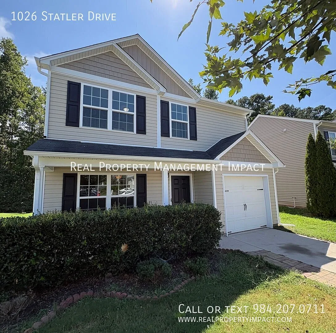 Move-In Ready 3-Bed, 2.5-Bath Durham Retreat with Custom Built-Ins & Backyard Oasis — Photo 4