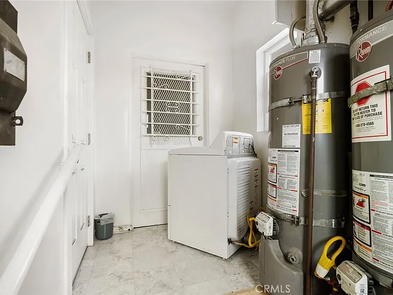 1641 S Catalina St #1/2 — Photo 16