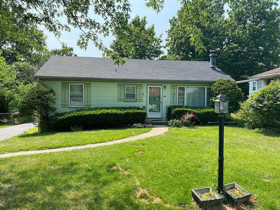 1st image of 328 Webbmont Cir