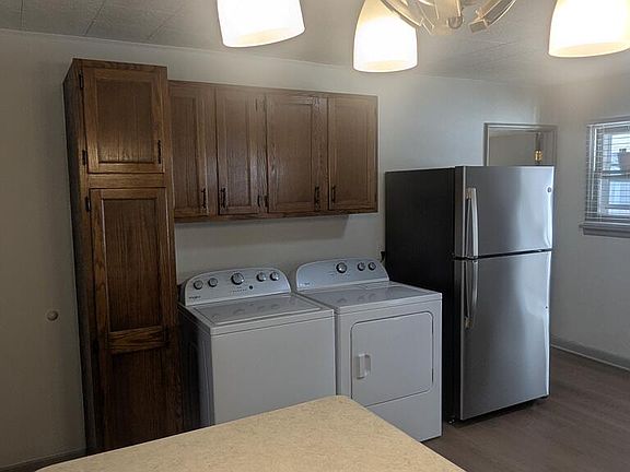 4th image of 717 Arlen Ave