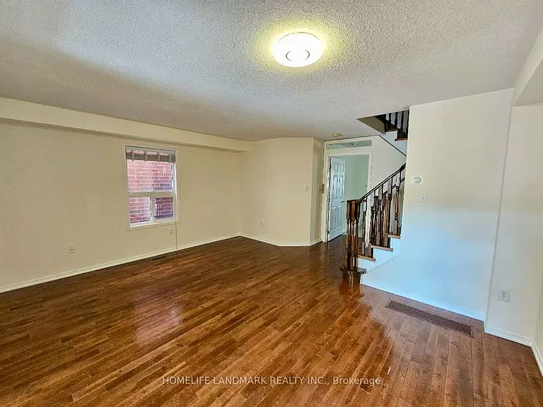 56 Briarcrest Dr — Photo 2