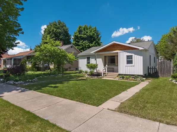 424 W 13th St, Traverse City, MI 49684