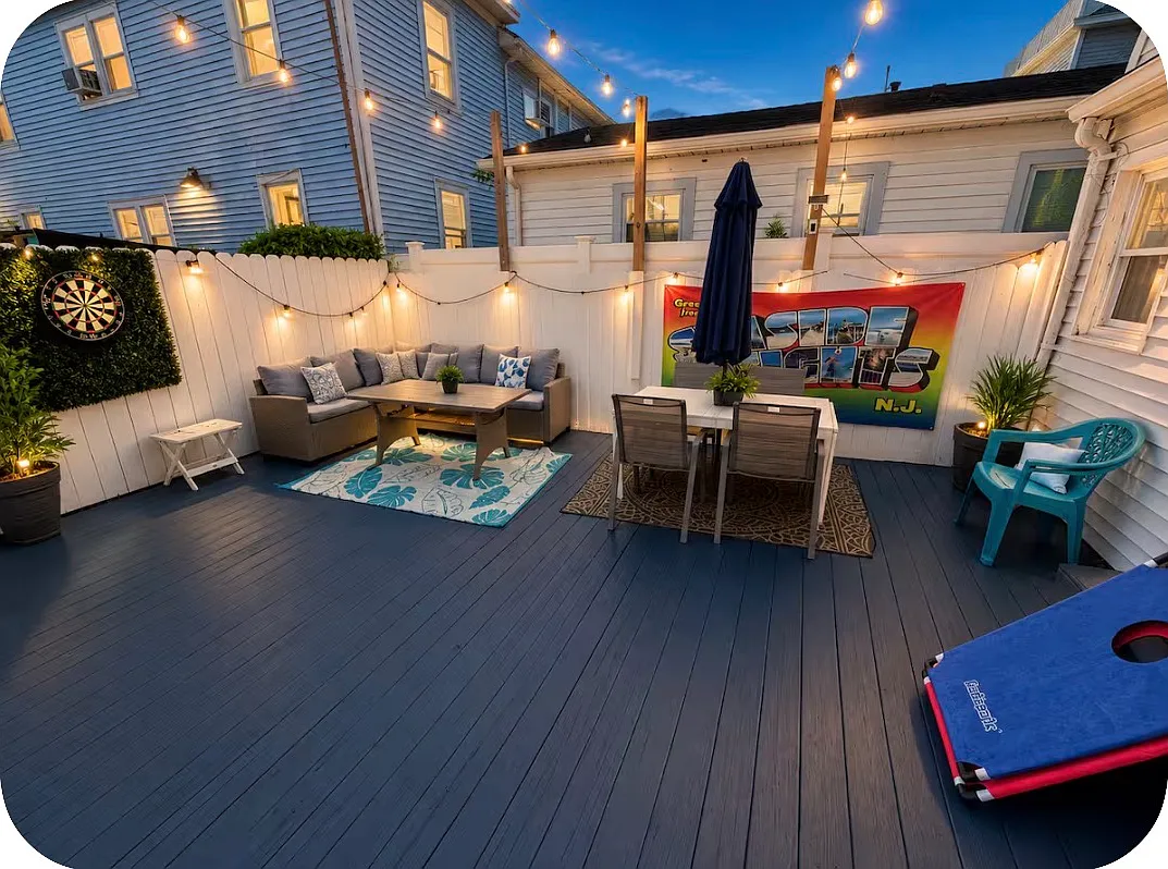 2 bed, 900 sqft, $2,300 — Photo 1
