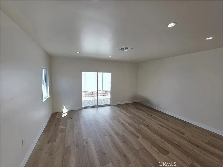 17103 Kingsbury — Photo 7