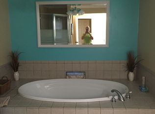 255 W Garretts Creek Rd, Westmoreland, TN 37186