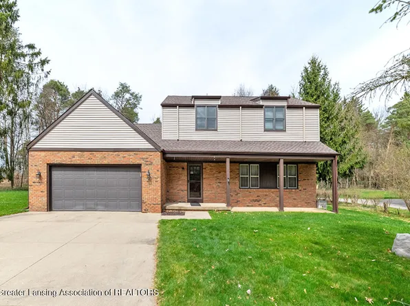 5740 Forest Green Dr, Perry, MI 48872