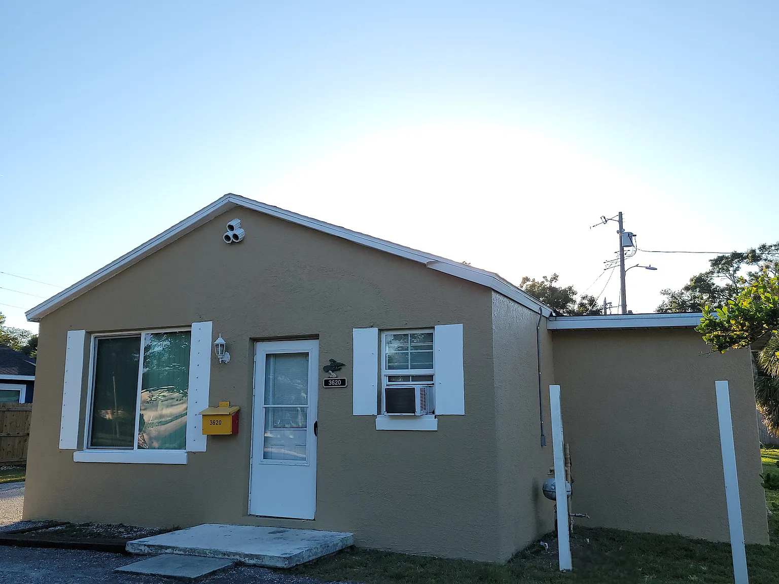 1 bed, 484 sqft, $1,200 — Photo 2