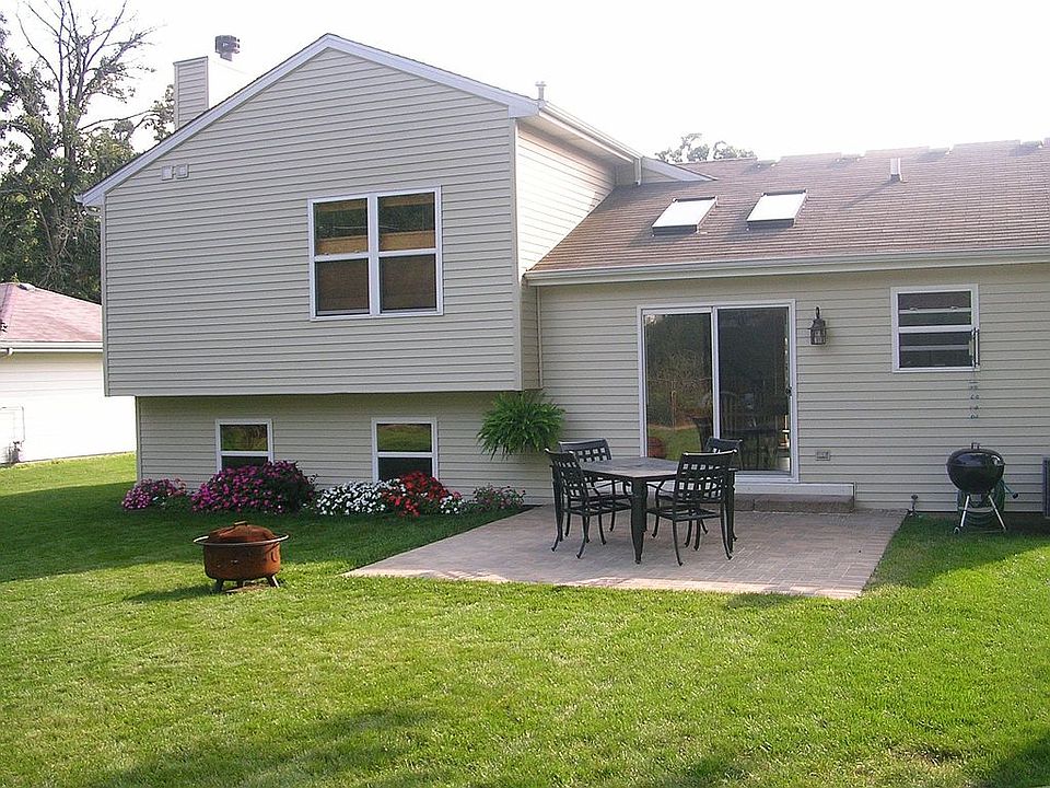 2nd image of 2500 Bonner Ln