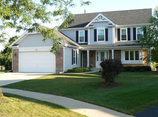 10 White Oak Ct, Algonquin, IL