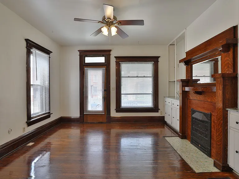 21 E Blake Ave — Photo 7