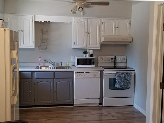 4th image of 1710-12 W 96th Ave