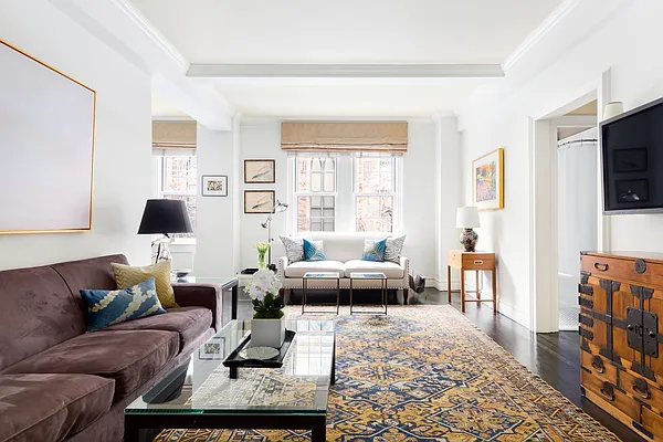 Sold by Compass | media 2