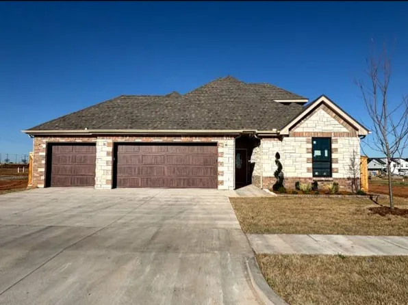 19409 S Country Dr, Edmond, OK 73012