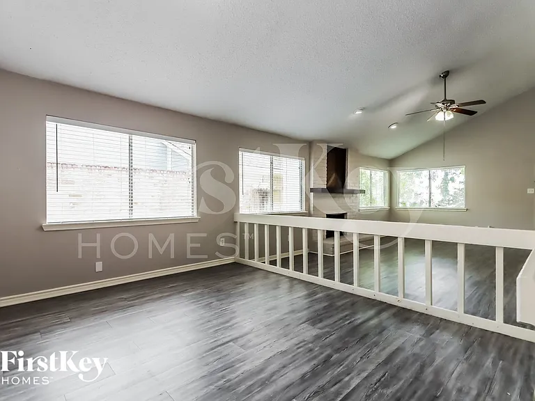 13830 Walnut Hollow Ln — Photo 5