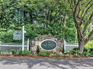 207 Windgate Cir #C, Monroe, CT 06468