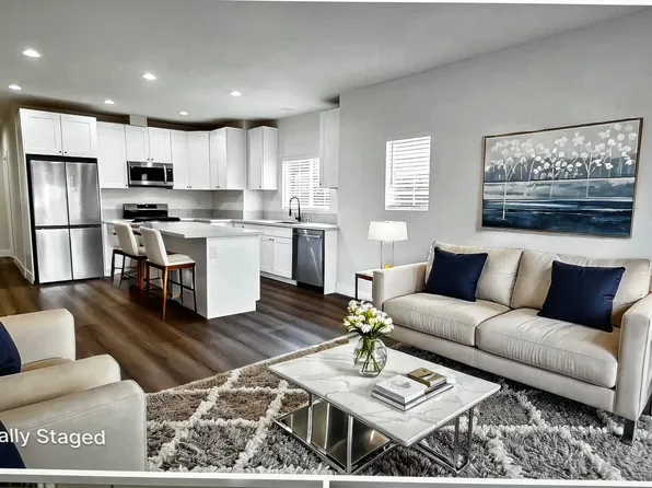 230 N Burlington Ave #A, Los Angeles, CA 90026