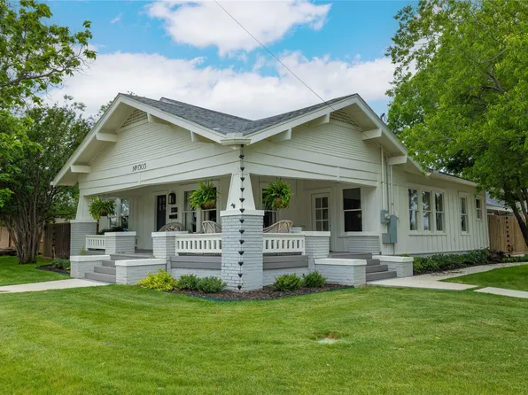 1303 Coggin Ave, Brownwood, TX 76801