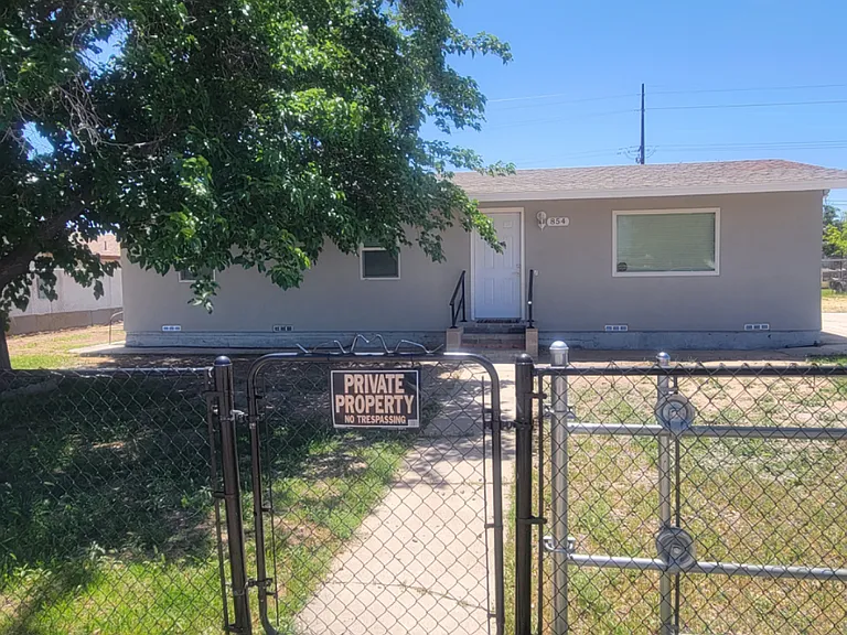 854 E Beverly Ave — Photo 24
