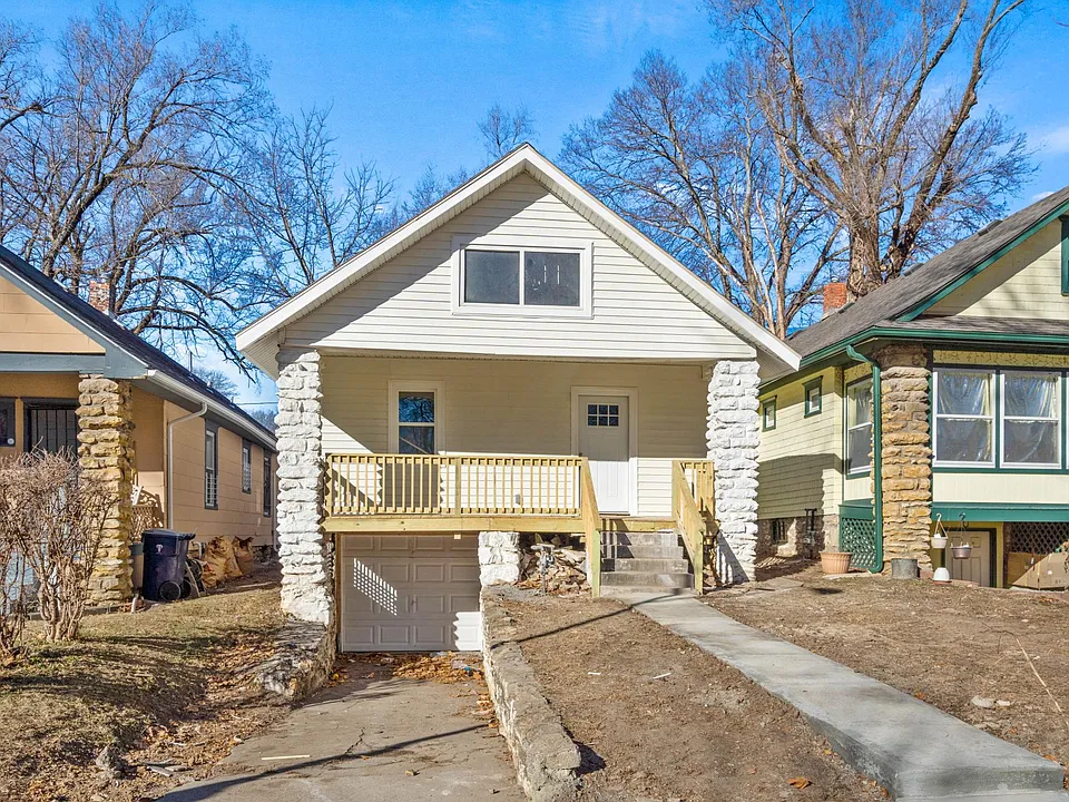 4122 Forest Ave