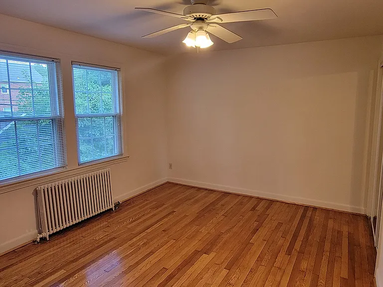 Bedford Gardens Apartments — Photo 16