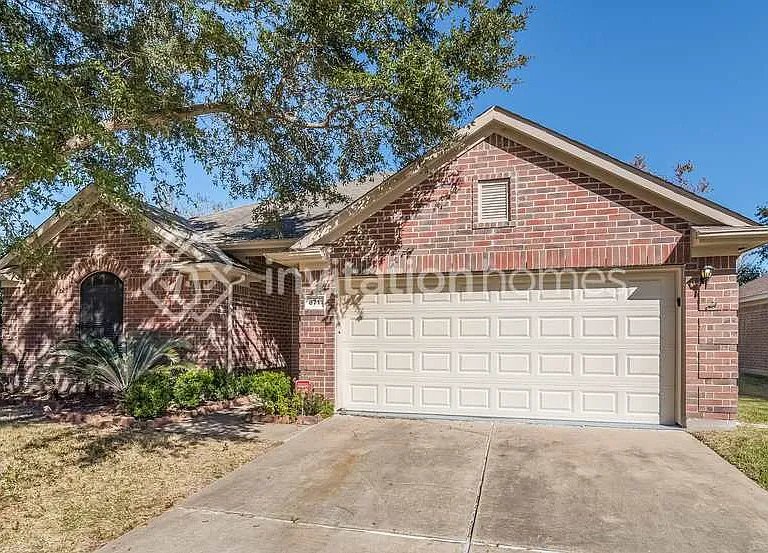 6711 Shelby Oaks Dr — Photo 1