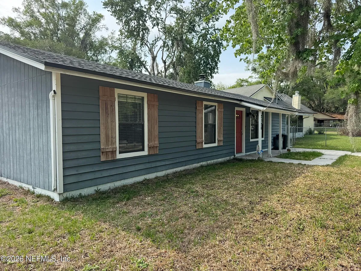 Building Photo - 2120 Blair Rd S