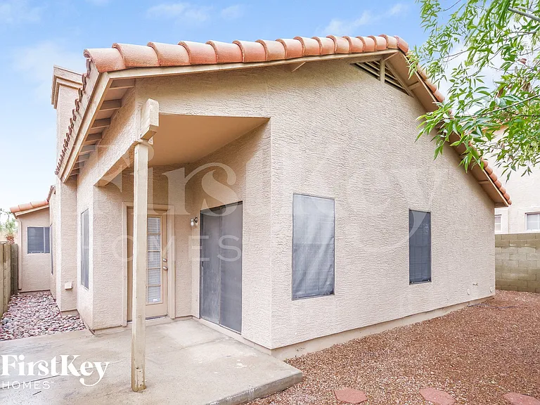 1622 E Villa Theresa Dr — Photo 14