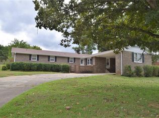 104 Donaree Dr, Anderson, SC 29625