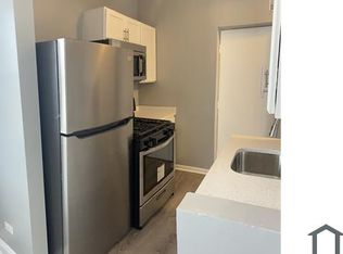 4611 S Drexel Blvd #3, Chicago, IL 60653