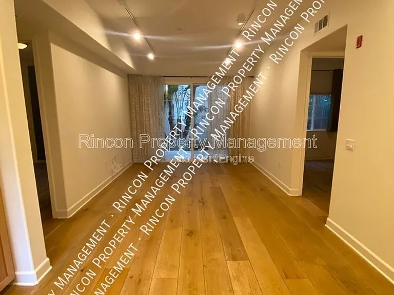 130 N Garden St #1107 — Photo 6