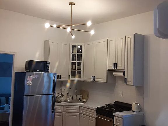 4th image of 173 Nostrand Ave APT 4